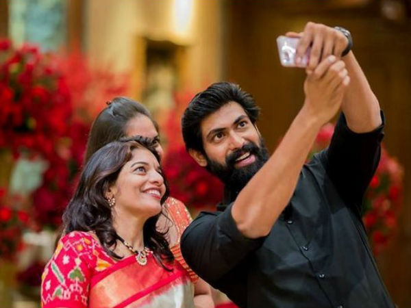 సెల్పీల సందడి