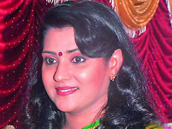 ఎన్టీఆర్ సతీమణిగా నటించడానికి సిద్ధం