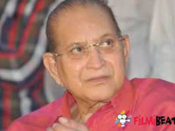 ఫ్యాన్స్ బుగ్గలు కొరికేశారు