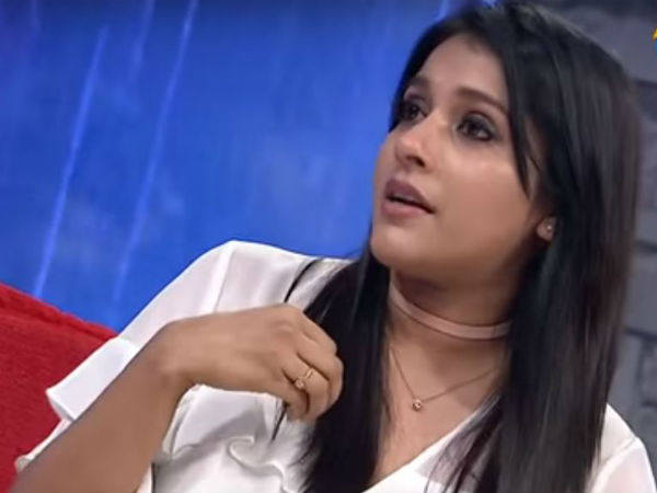 యాంకర్లలో ప్రదీప్.. రోజా టాప్