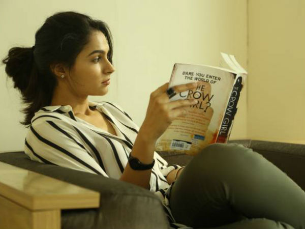 నెగిటివ్ షేడ్లో ఆండ్రియా