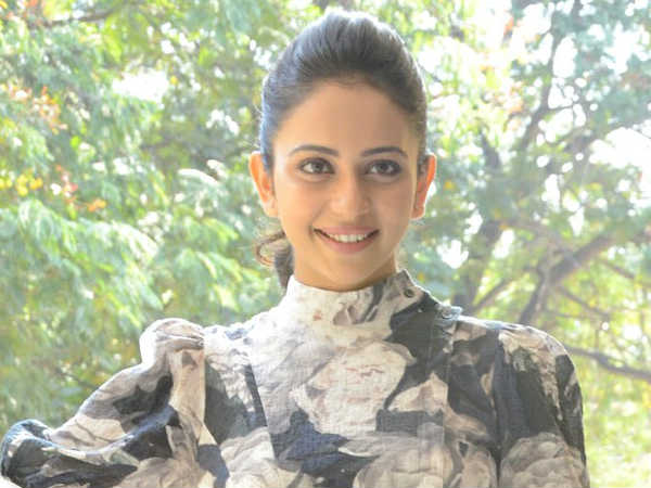 నయనతార అనుభవం లేదు