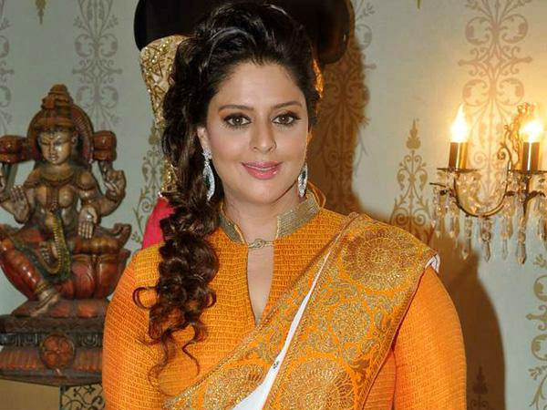 కాస్టింగ్ కౌచ్.. ఎఫైర్ల మీద కథ