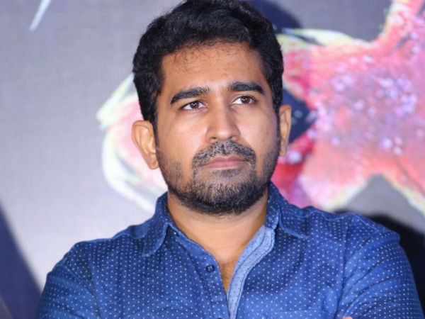ప్రభుత్వంపై సెటైర్లు