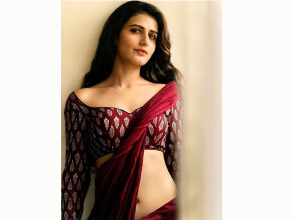 కలర్ఫుల్గా ఫాతీమా సనా షేక్