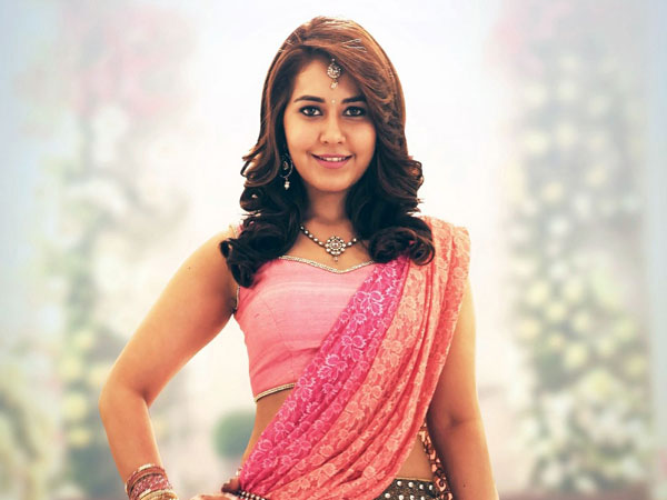 సౌత్లో స్టార్ హీరోల సరసన