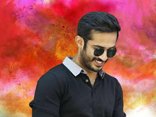 ఆమె ఆలోచనలో పడిపోయింది