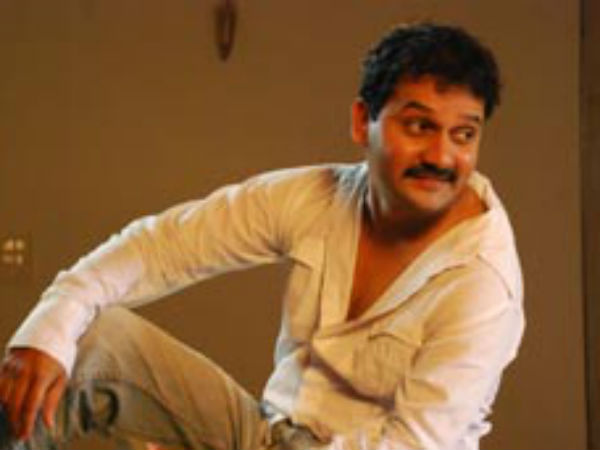 రెండు కేసులు, భారీ మొత్తంలో డబ్బు డిమాండ్