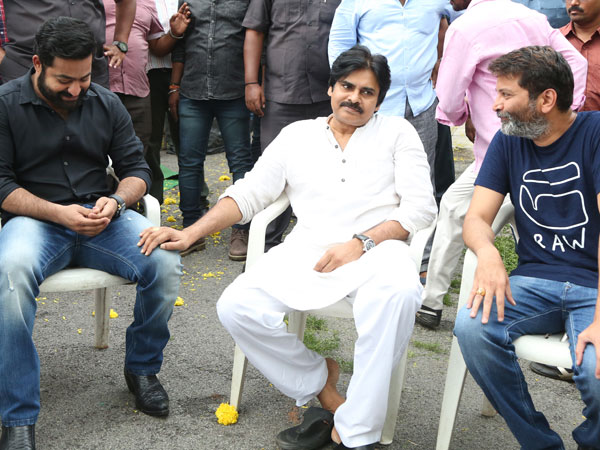 త్రివిక్రమ్ ఎలా చూపిస్తారో!: