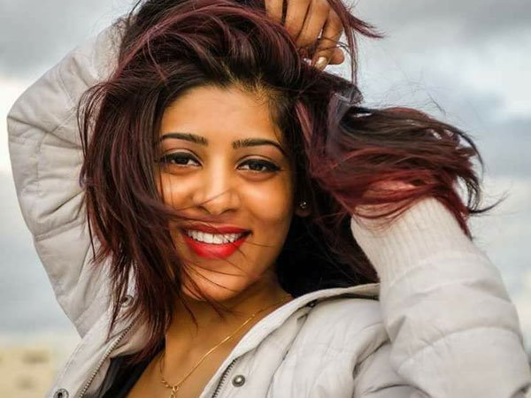 బూతులు మాట్లాడుతానంటే