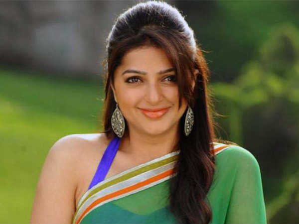 ఎంఎస్ ధోనితో రీ ఎంట్రీ