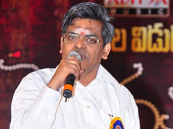 త్రివిక్రమ్ మీద కోపం వస్తుంది