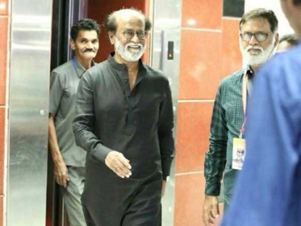విలన్ను హీరోగా చేశాడు..
