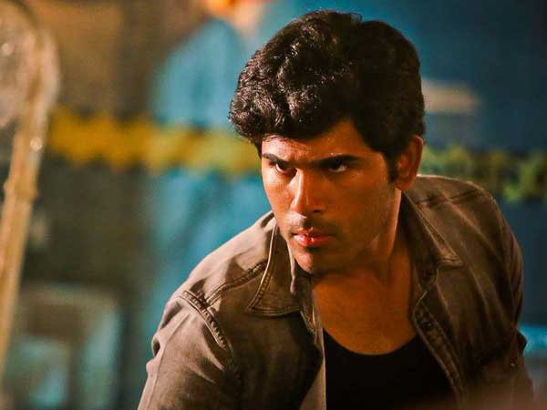 రిస్క్ అనుకోడు..:
