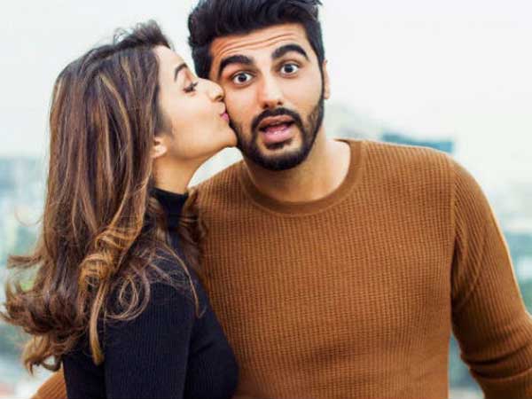 లొట్టలేసుకు తిన్న పరిణితీ: