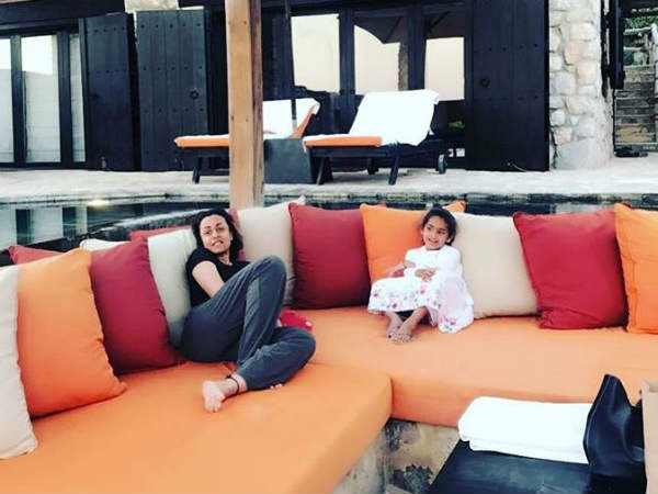 రిలాక్సింగ్ టైమ్