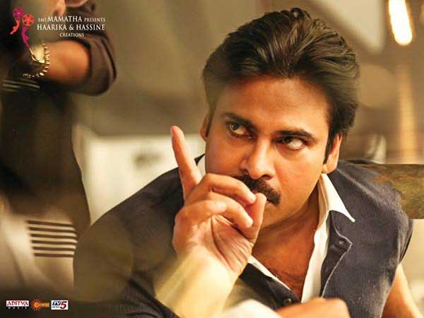 పవన్-కేసీఆర్ భేటీపై దుమ్మెత్తిపోశారు: