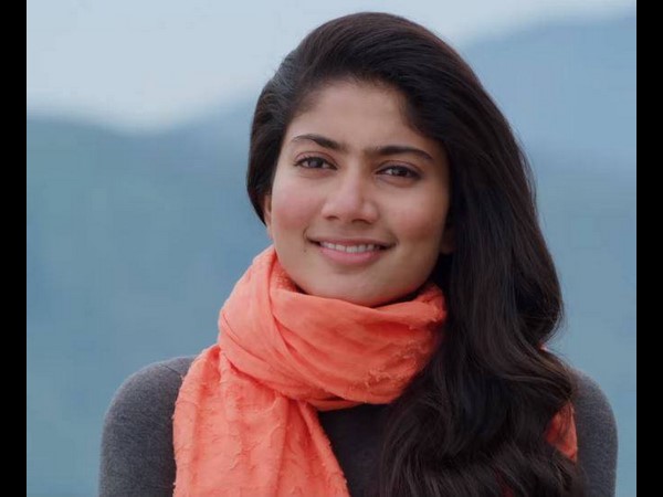 సాయి పల్లవిని చూసి కుళ్లు..