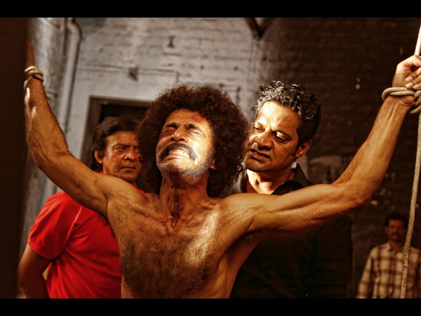 అద్భుతంగా కథ, కథనం