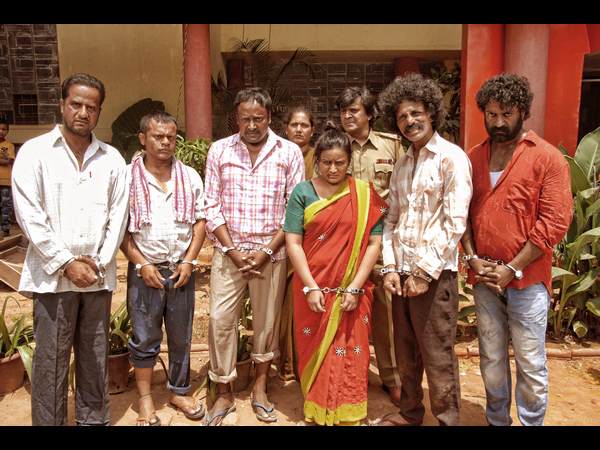 దండుపాళ్యానికి ఫ్యాన్సీ రేటు