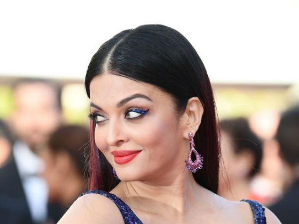 చూపులతో కట్టిపడేసింది