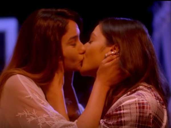 ముద్దు సీన్లపై రచ్చ రచ్చ