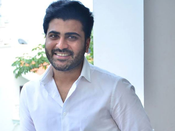 రెండు విభిన్న పాత్రల్లో