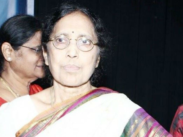 yaddanapudi-sulochana-rani-great-writer-ap-cm-chan