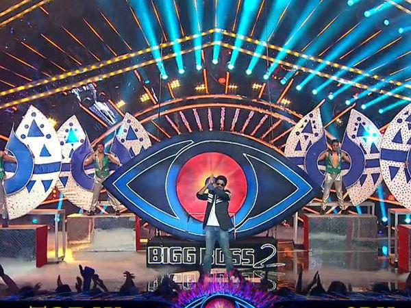 తమిళ భాషలో వివాదాలు
