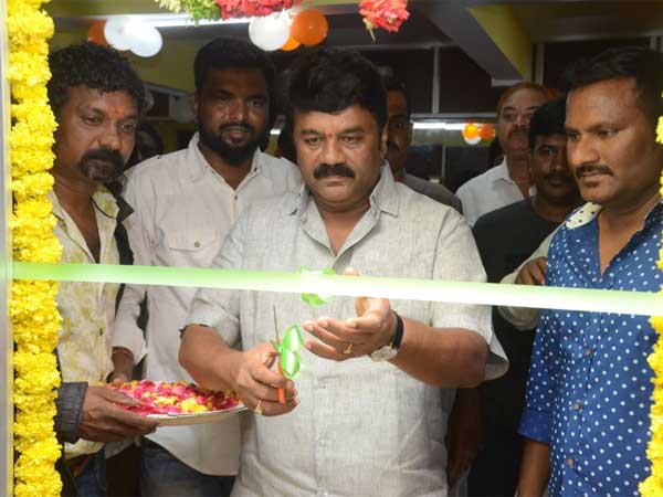 Dance master Ramesh started Fitness studio Dance master Ramesh started Fitness studio