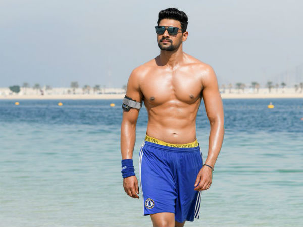 తెర ముందు, తెర వెనుక