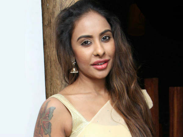 కోలీవుడ్ టార్గెట్