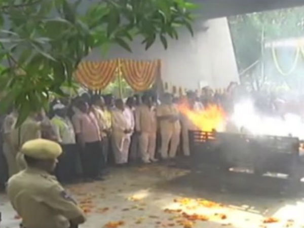 ఉద్విగ్నభరిత వాతావరణంలో