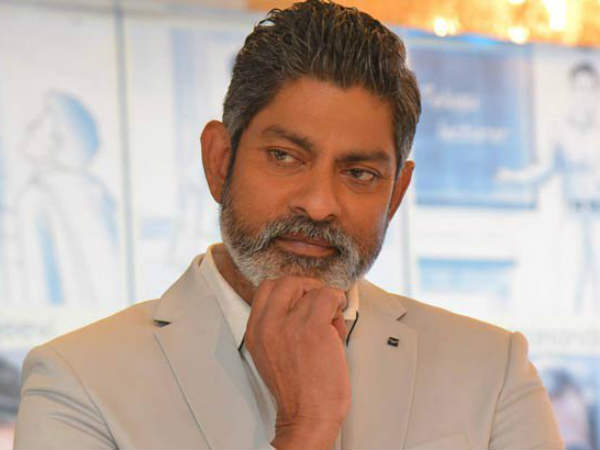 రాజకీయాలు సూట్ కావు