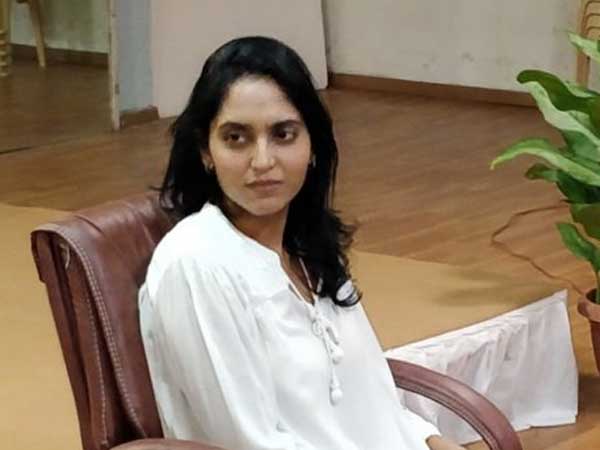 అర్దరాత్రి దాసరిగారి ఇంటికెళ్లా, ఆ మాత్రం పొగరుండాలిలే అన్నారు