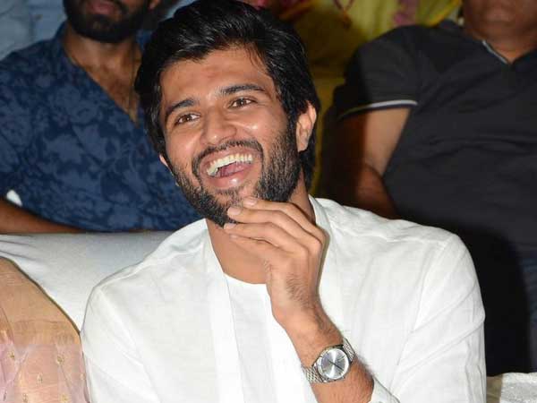 à°µà°¿à°à°¯à± à°¸à±à°à°¾à°°à± à°¹à±à°°à± à°à°¯à±à°¯à°¾à°¡à±