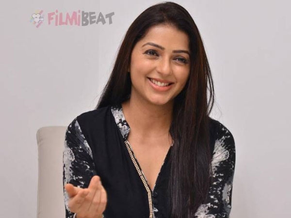 తమిళంలో భారీగా ఆఫర్లు