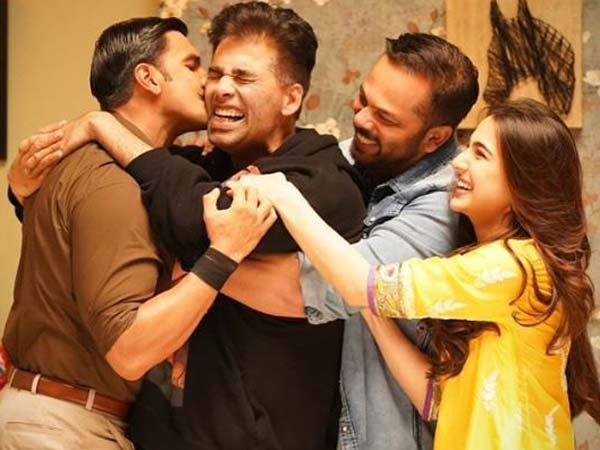 Ranveer Singh showered Karan Johar with kisses in Simmba sets Ranveer Singh showered Karan Johar with kisses in Simmba sets