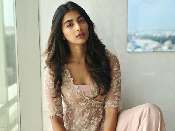 Pooja prefers time over money Pooja prefers time over money