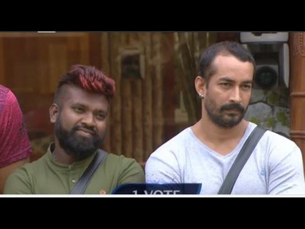 రోల్ రైడా చెల్లెలు
