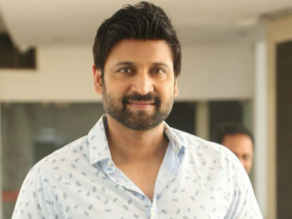 అంచనాలు పెంచేలా