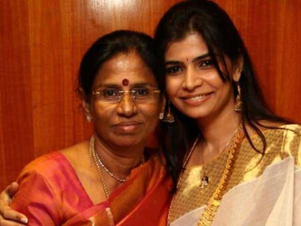 Padmhasini opens up about Vairamuthus harassment Padmhasini opens up about Vairamuthus harassment