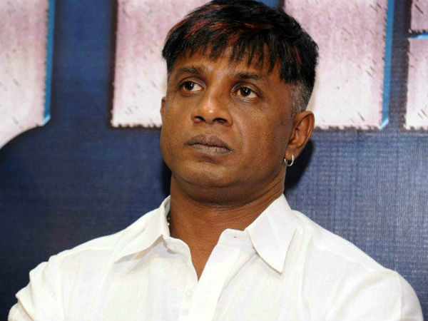 తాళం పగలగొట్టి