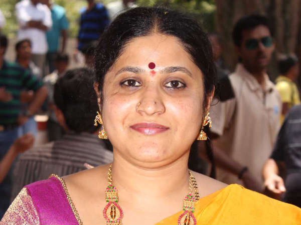 పరారీలో నాగరత్న