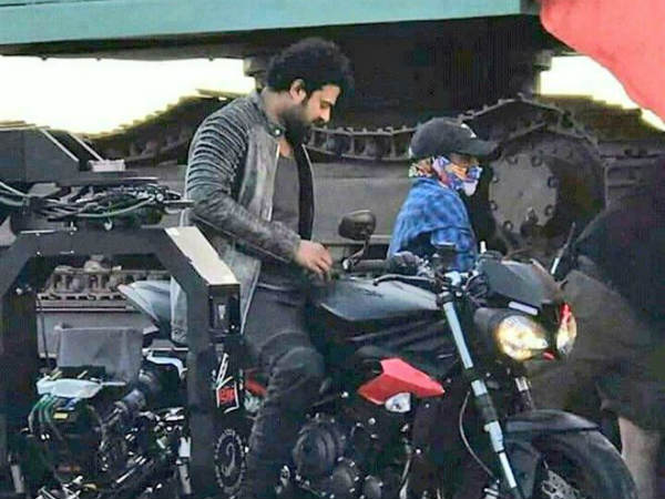 రూ.400 కోట్ల బడ్జెట్తో