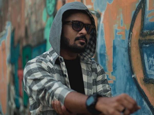 షాకింగ్ గురిచేసే వీడియోలు