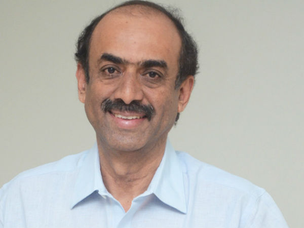 డ్రైవర్ సీట్లో సురేష్ బాబు