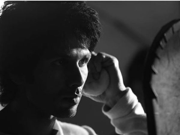 Shahid Kapoor shared a new picture from Kabir Singh Shahid Kapoor shared a new picture from Kabir Singh
