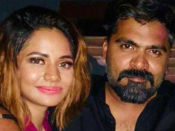 వివాదాల భామతో క్లోజ్గా