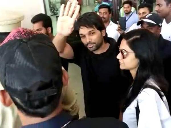 చుట్టుముట్టిన ఫ్యాన్స్